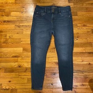 Torrid light wash jeggings. Size 16T.